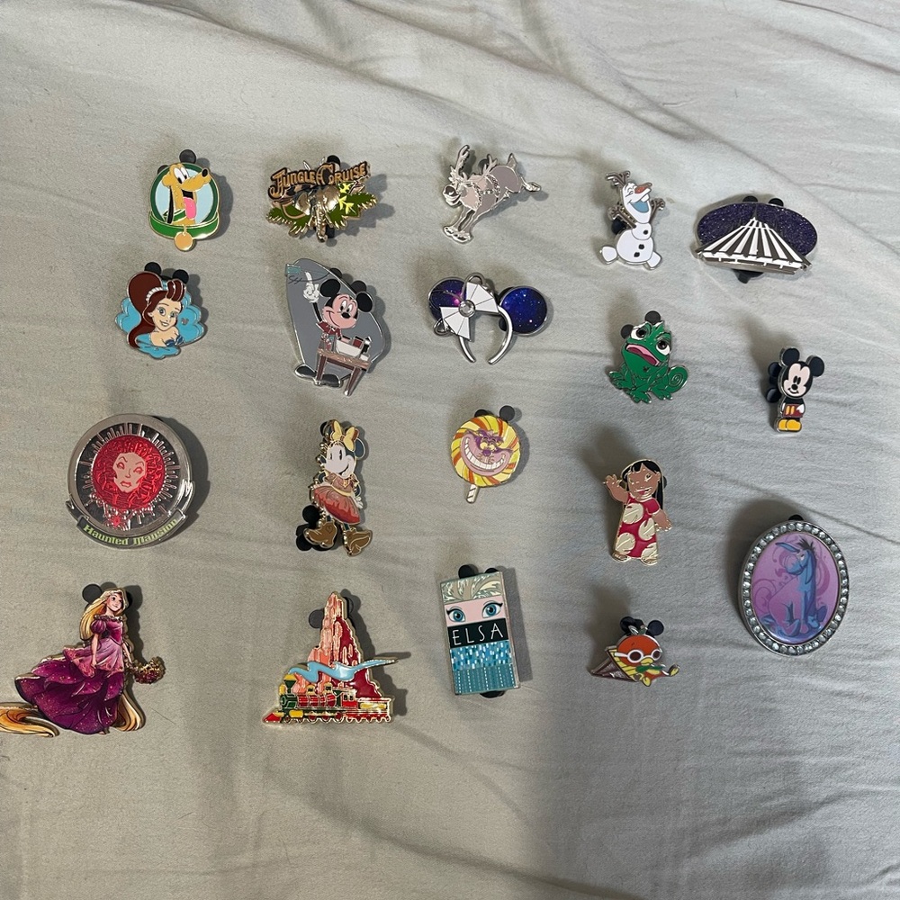 Lot of Disney parks trading pins
